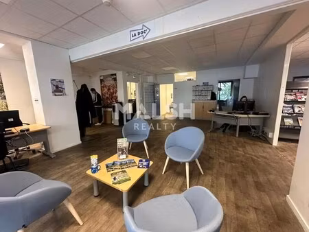 location commerce 113 m² à 344 m²