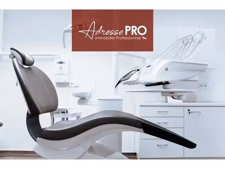 location commerce 79 m²