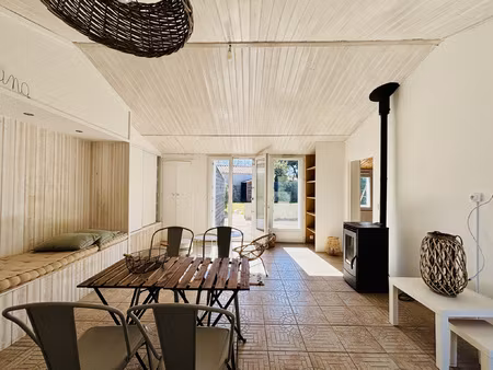 chateau d'olonne - accueillante maison t2 bis avec jardin