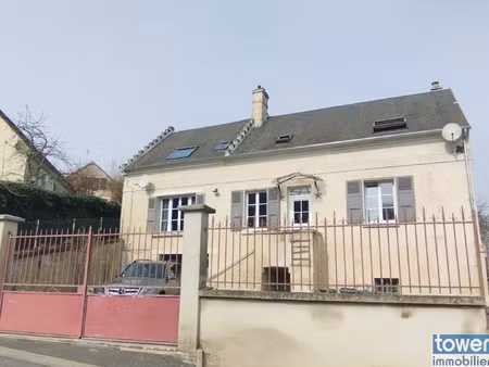 maison en pierre 5 pièces avec véranda  garage double 2 cav