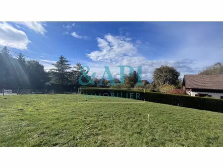 a vendre terrain constructible a feternes 74500