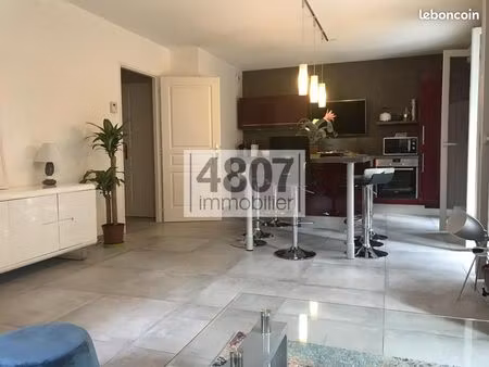 appartement 3 pièces 77 m²