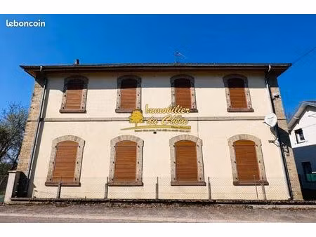 maison 10 pièces 211 m²