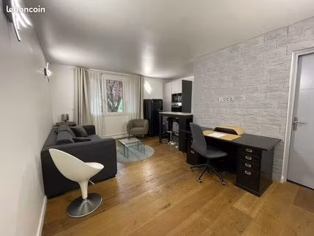 apparemment cachan centre 40 25 m2 + parking