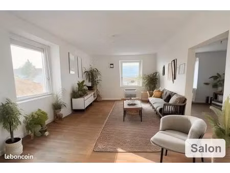 t2 avec balcon - 45m2 - rénové - à erstein