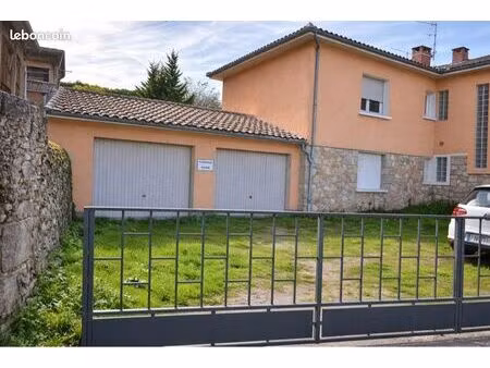 rare à la location appartement avec jardin vue sur l’aveyron