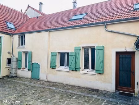 maison de 55 m² à massy avec grande cour privative