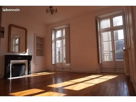 elégant appartement 3/4 pièces nantes centre quartier préfecture