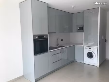 superbe f2 moderne avec balcon et parking – résidence de standing