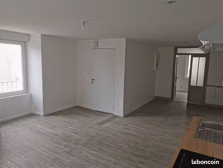 location t2 centre ville auray