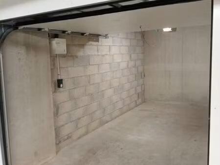 parking garage securise