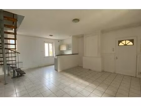 location appartement  m² t-3 à dieupentale  620 €