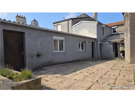 vente maison à champtoceaux (49270) : à vendre / 110m² champtoceaux