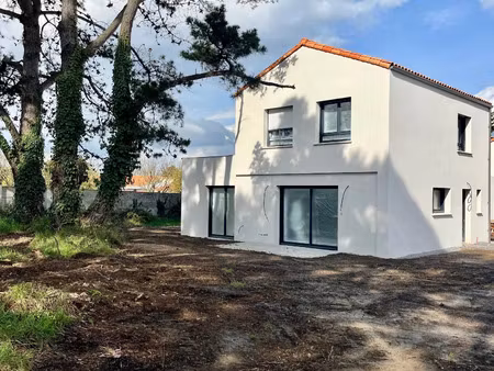 vente maison à saint-gilles-croix-de-vie (85800) : à vendre / 104m² saint-gilles-croix-de-