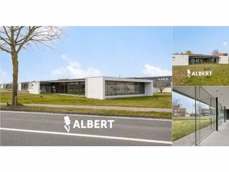 surface commerciale à louer à torhoutsesteenweg 48 zedelgem (rbv55120)