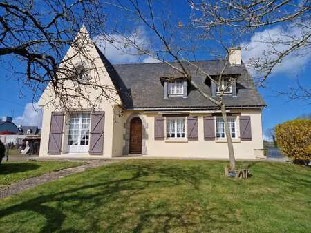 vente maison à malestroit (56140) : à vendre / 110m² malestroit