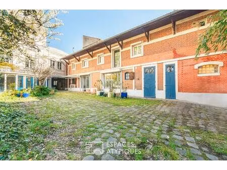 appartement avec dépendances dans des anciennes écuries