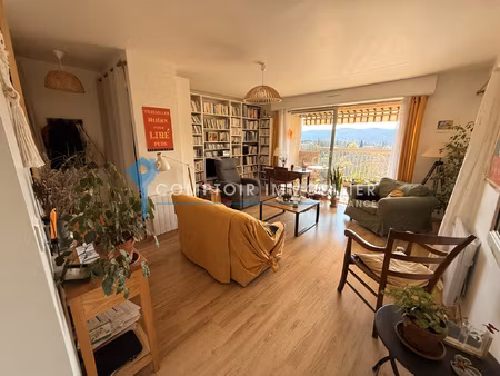 appartement t3 - 66 m2 avec terrasse