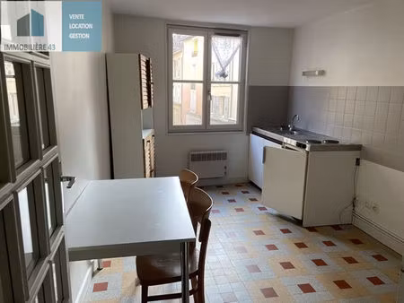 location appartement 1 pièce 35 m² à le puy-en-velay (43000)