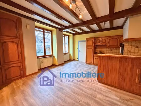 f4 77 m² à rénover – fort potentiel / rez-de-chaussée