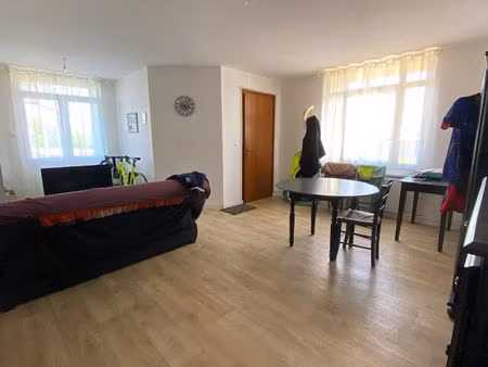 location appartement 3 pièces 63 m² à vitry-en-artois (62490)