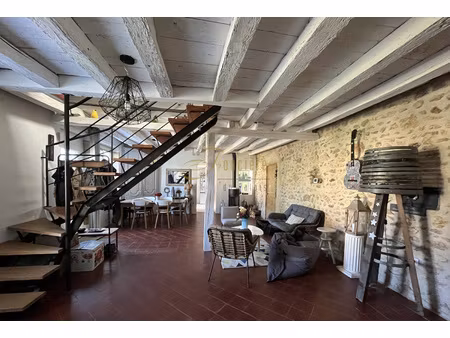 propriété pleine de charme en bord de rivière