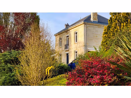 propriété néoclassique de prestige avec parc arboré clé en