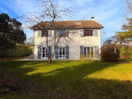 maison de 184 47 m² à aigremont