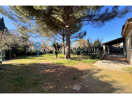 a vendre dept 30 (gard) aigues vives villa 3 chambres jardin