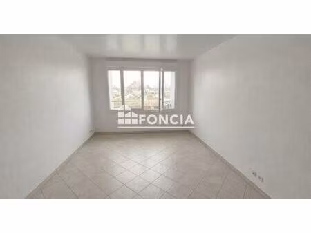 appartement t2 / résidence rénové / cave