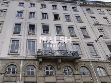 location bureaux 122 m²