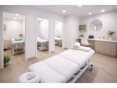 location commerce 60 m²