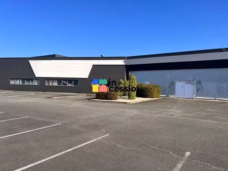 location entrepôt neuville sur sarthe 72190 8000m²