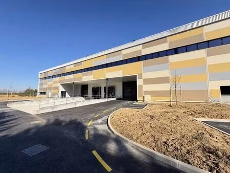 location entrepôt plaisir 78370 1513m² à 1586m²