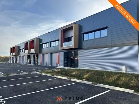 location local d’activités eragny 95610 371m²