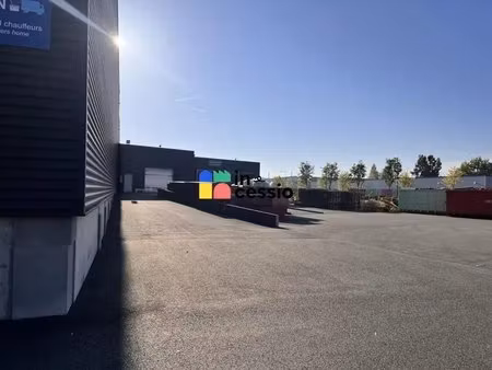 vente local d’activités neuville sur sarthe 72190 8000m²