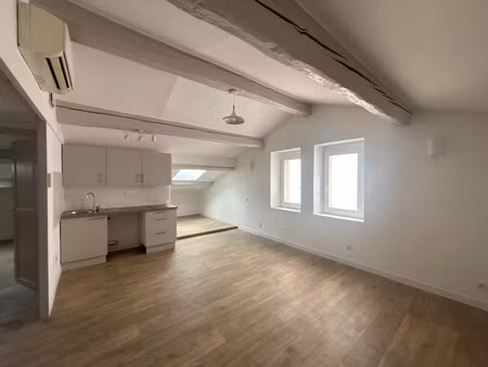 appartement t2 bis - a louer