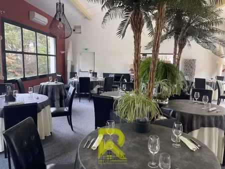 vente locaux professionnels à colombiers (34440)  220 000 €