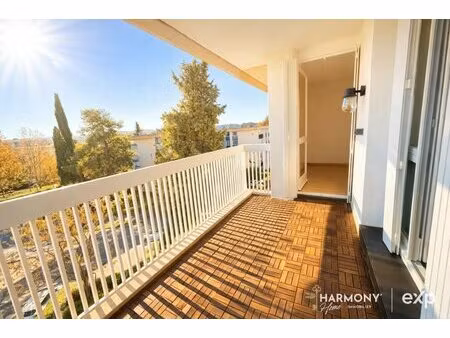 superbe t3/4 de 83m2 avec terrasse