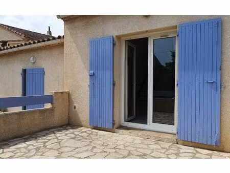 location appartement  m² t-2 à cabrières  610 €