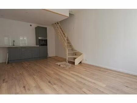 location maison  m² t-1 à saint-quentin  560 €