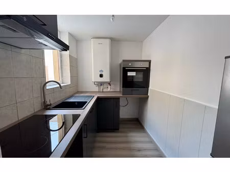 location maison  54.43 m² t-3 à vertus  600 €