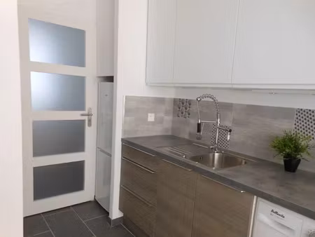 location meublée appartement 1 pièce 27 m² à la seyne-sur-mer (83500)  599 €