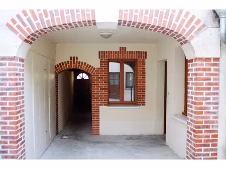 location meublée appartement 2 pièces 43 m² à montargis (45200)  520 €