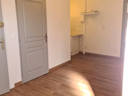 location appartement 2 pièces 27 m² à limoux (11300)  395 €