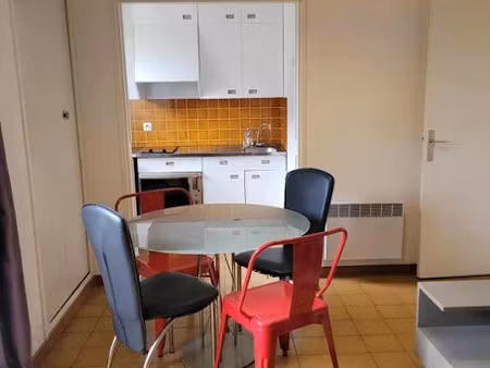 location meublée appartement 1 pièce 28 m² à carry-le-rouet (13620)  630 €