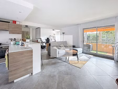 axium - appartement t3/t4 de 91m2 rénové avec terrasses