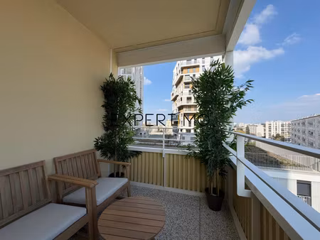 bagneux - au pied du métro l4 - appartement meublé t4 place lucie aburac