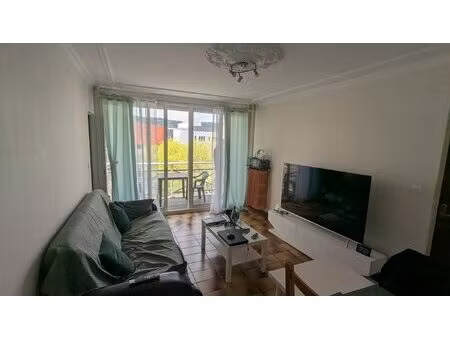 t4 avec balcon et garage