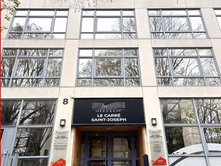 location bureaux 200 m² à 358 m²